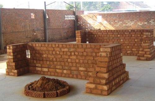 农村自建房砌砖墙的技巧与注意事项